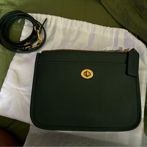 Almost BRAND NEW Slim Turnlock Coach Crossbody